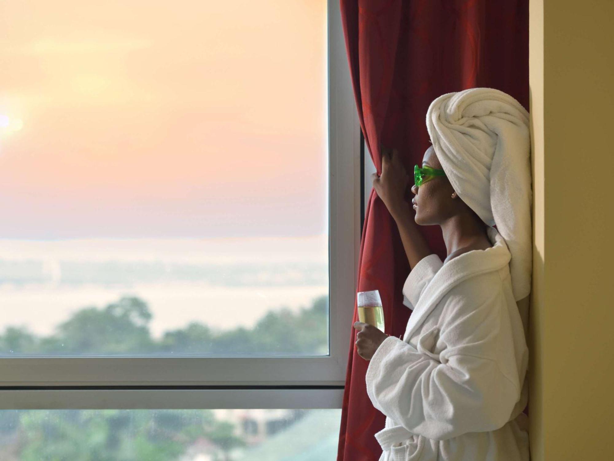 Pullman Kinshasa Grand Hotel Экстерьер фото