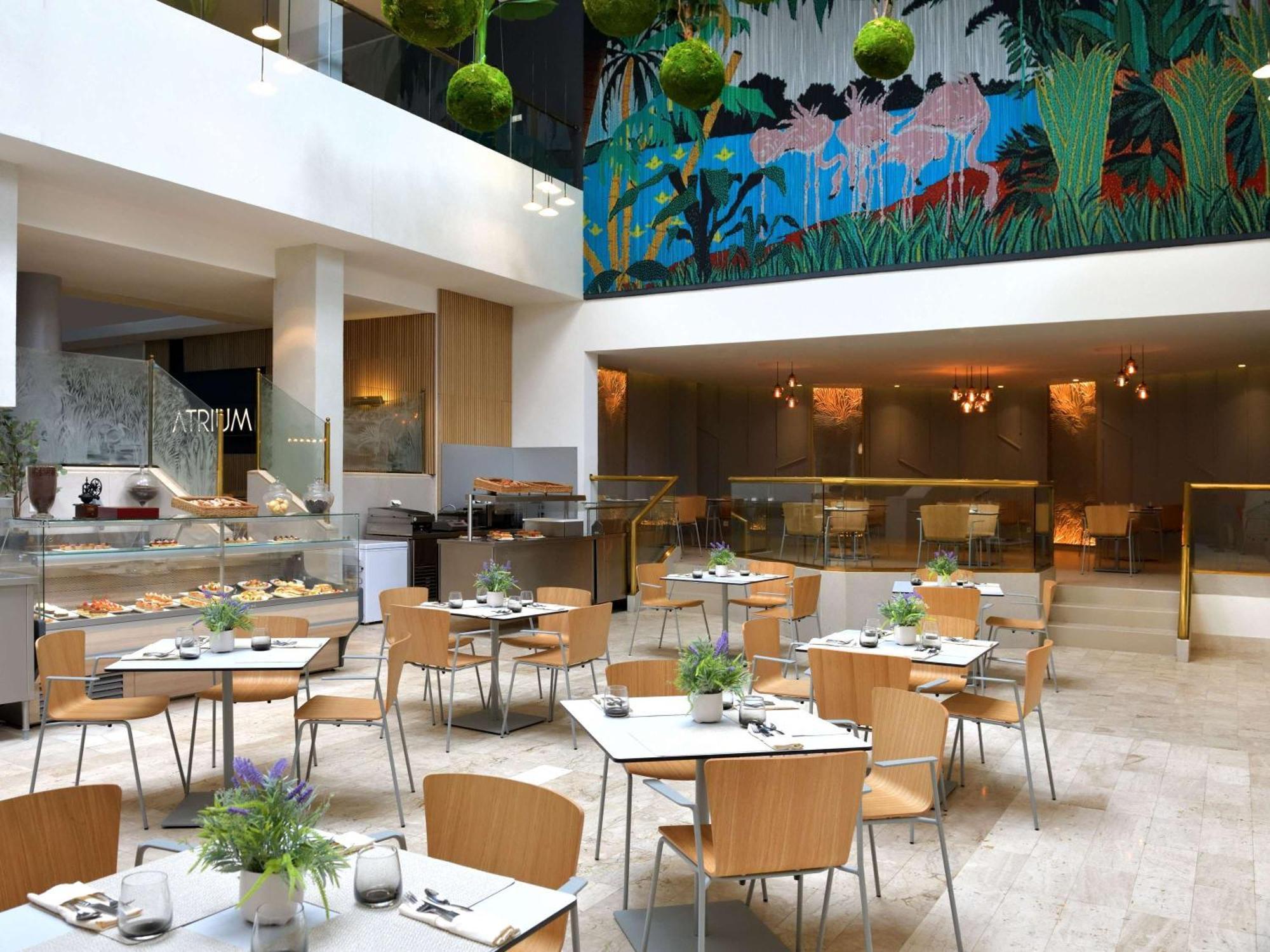 Pullman Kinshasa Grand Hotel Экстерьер фото